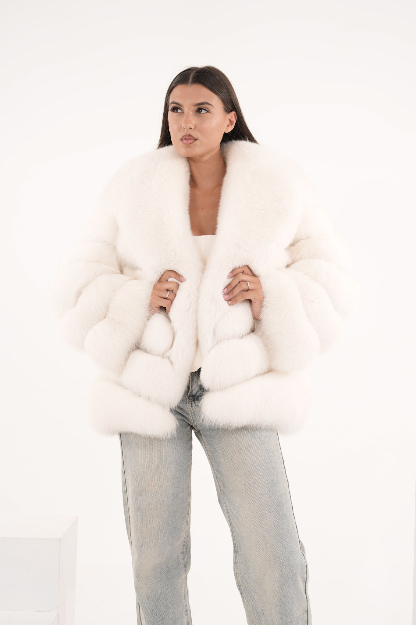 Volpe luxury White
