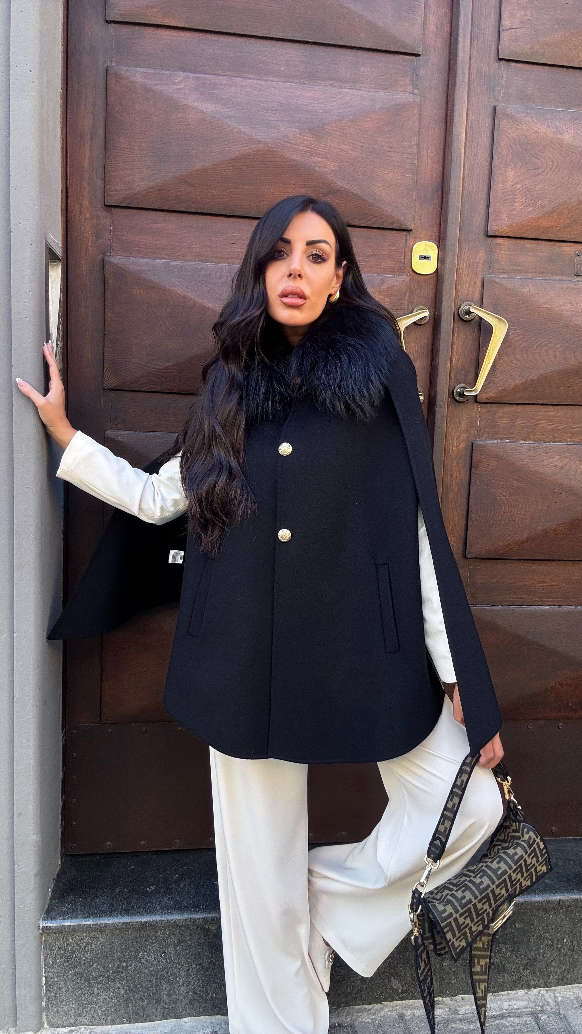 Mantella ICONIC BLACK