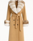 Cappotto doppiopetto con bordi in volpe