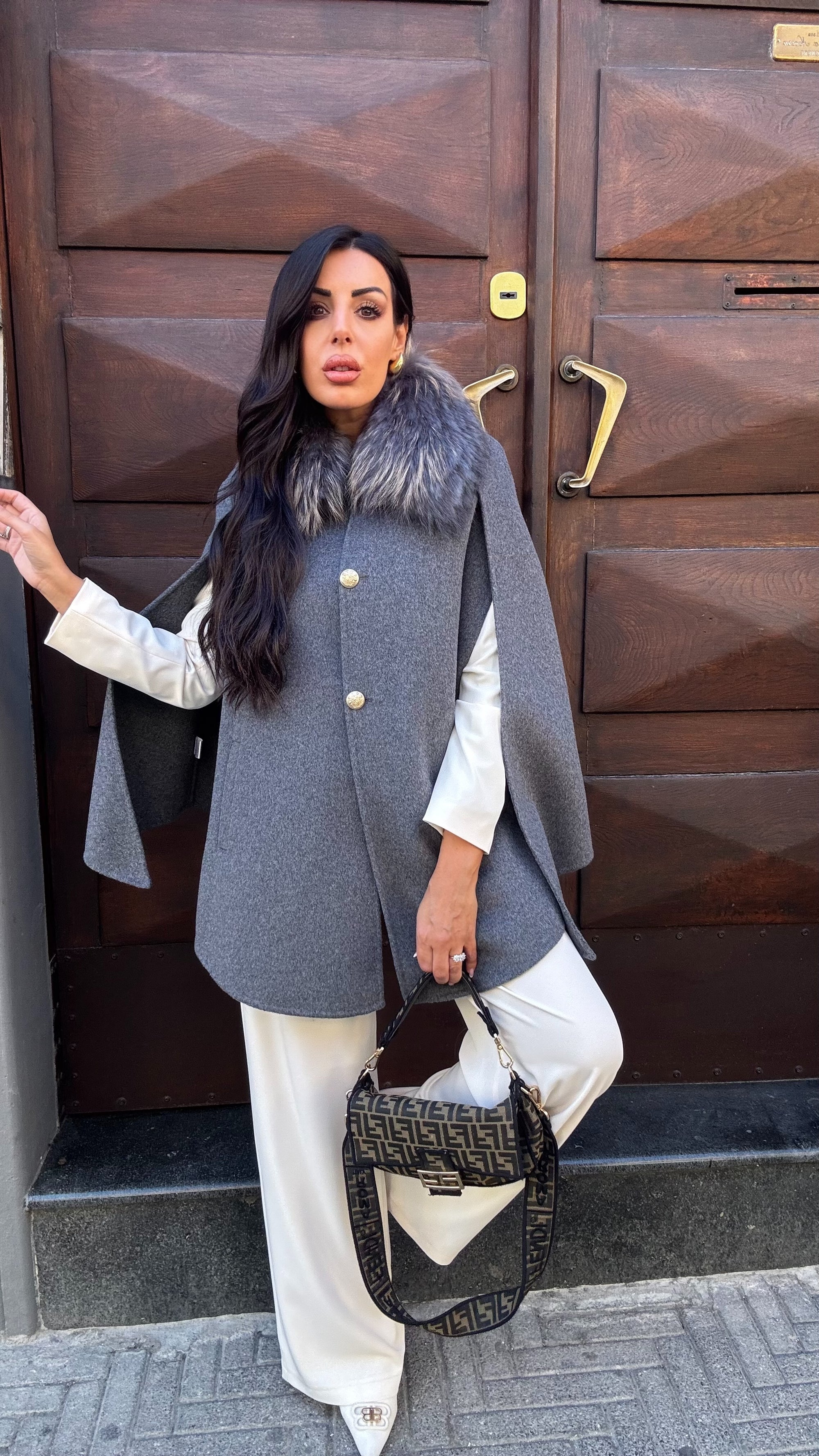 Mantella ICONIC GREY