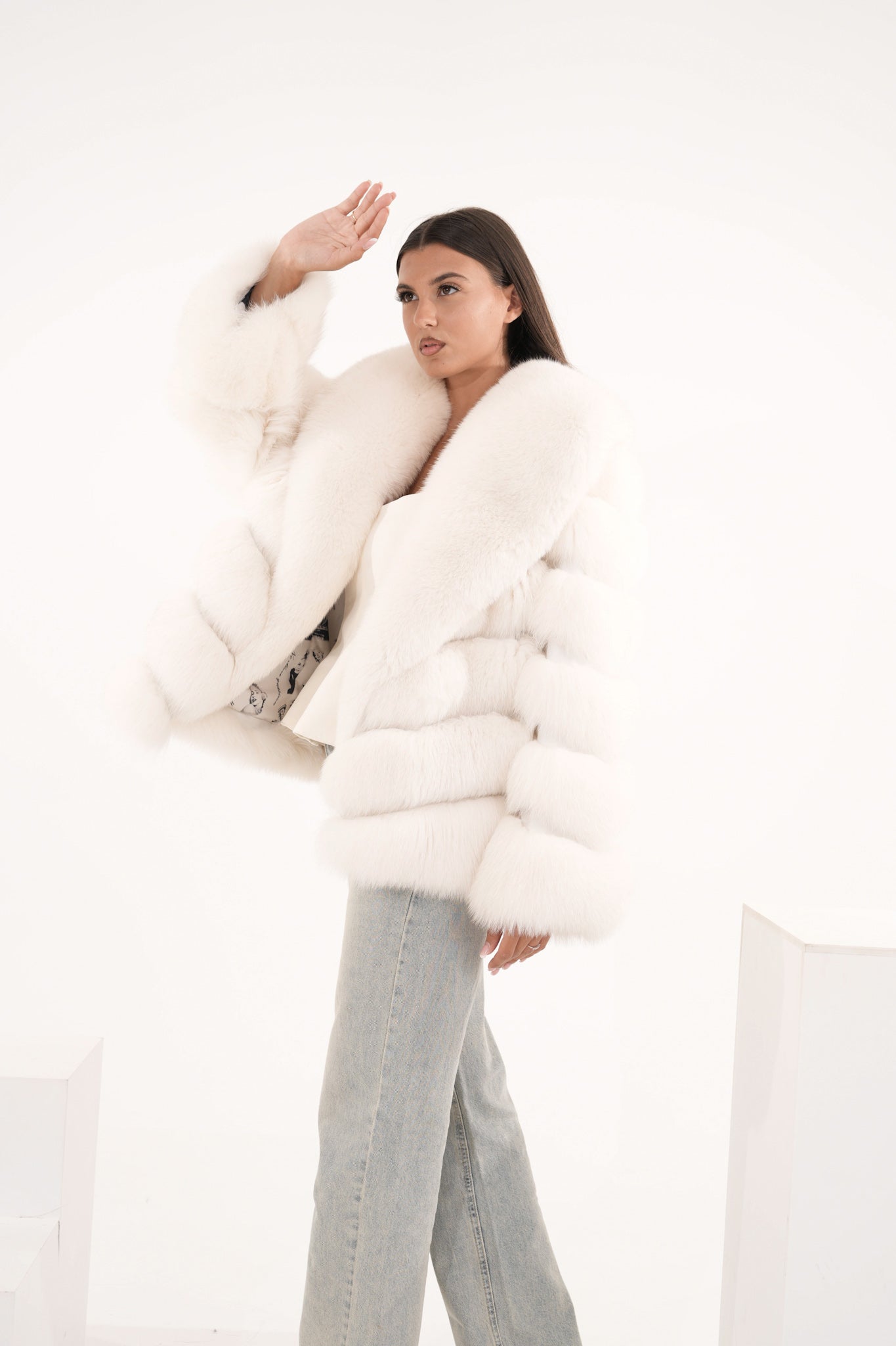 Volpe luxury White
