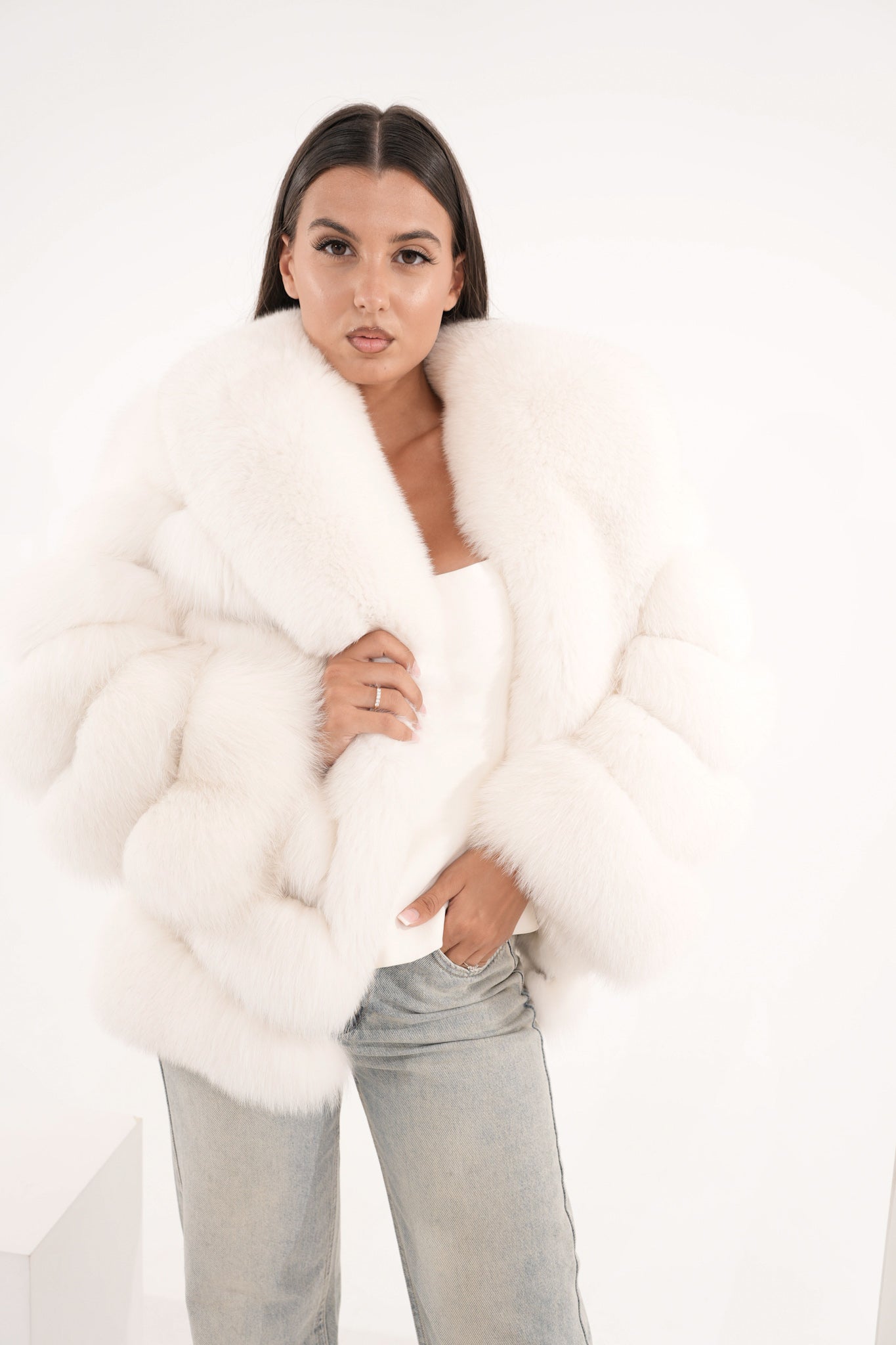 Volpe luxury White