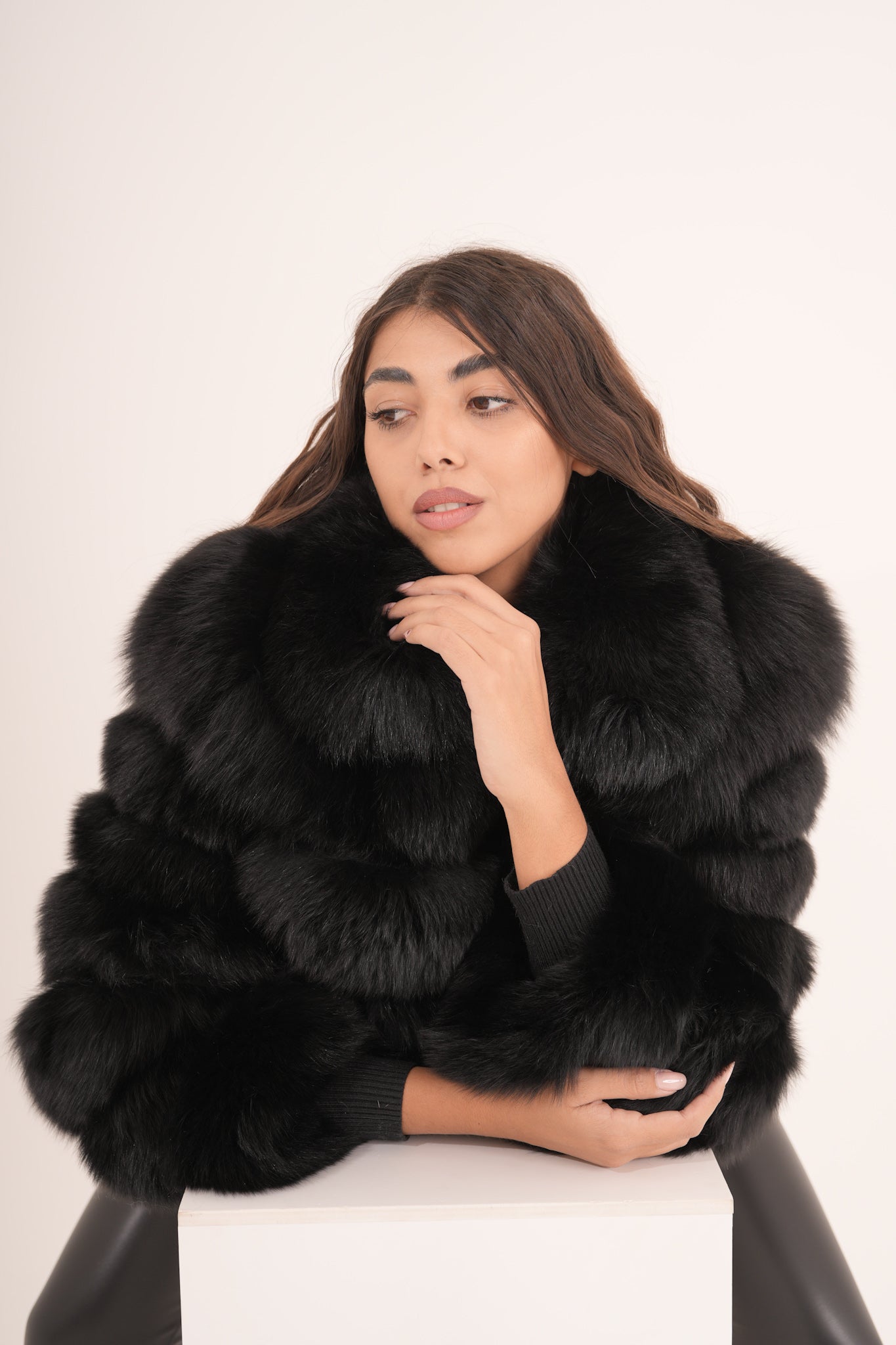 Volpe nera woman Luxury