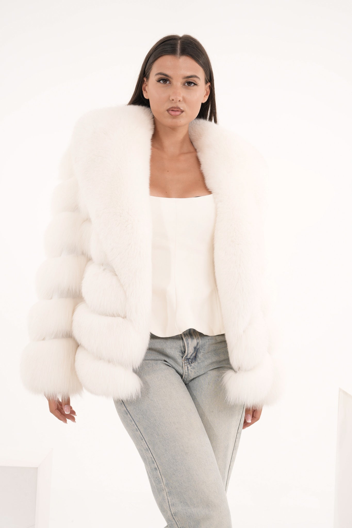 Volpe luxury White