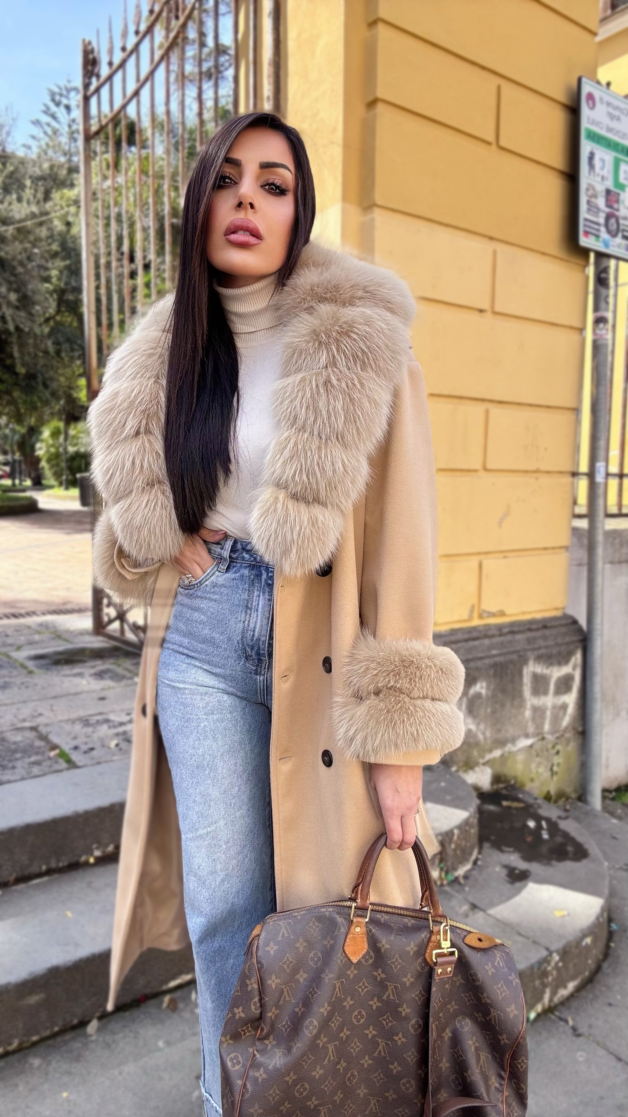 Cappotto doppiopetto beige luxury