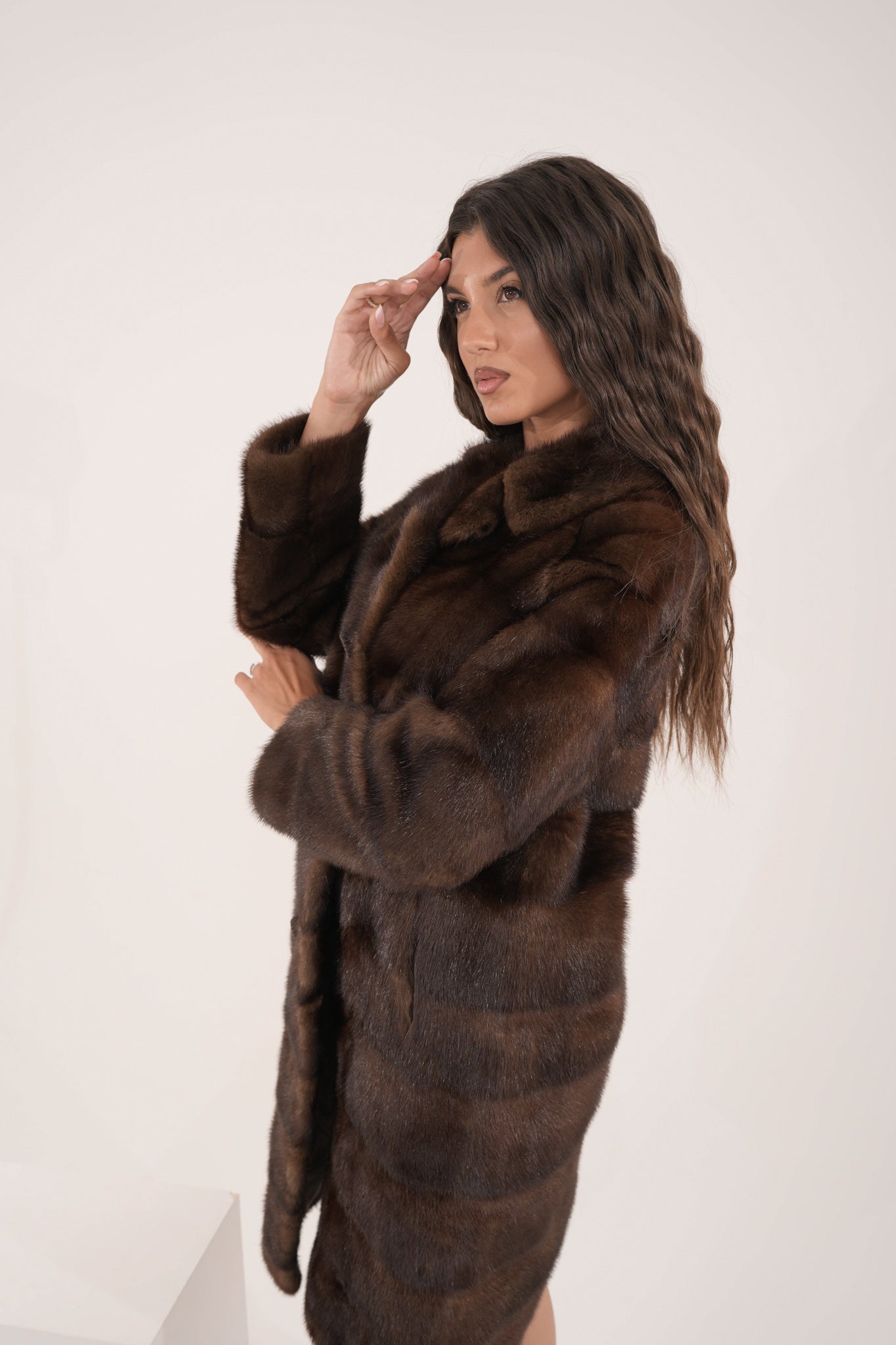 Visone Ilaria vibe lux