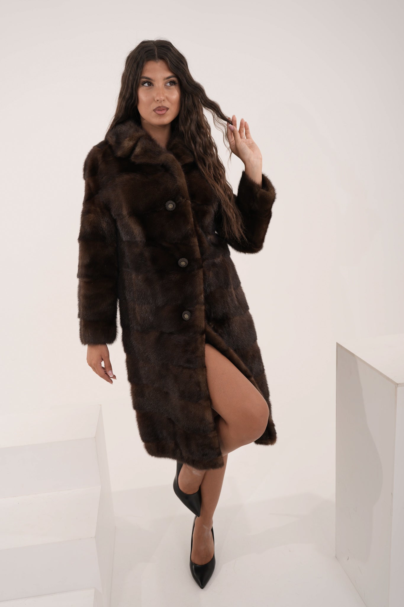 Visone Ilaria vibe lux