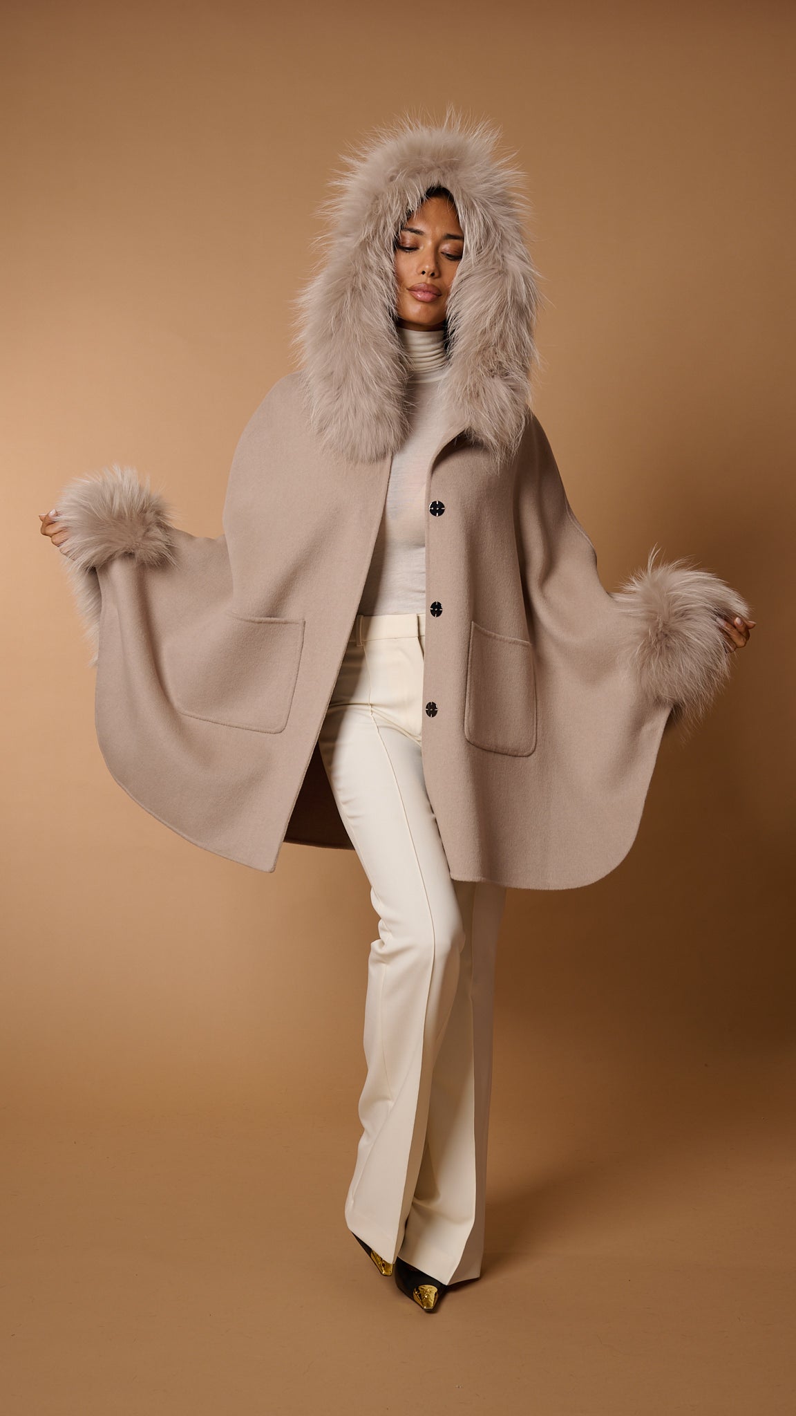 DIVA LUXURY CAPE beige