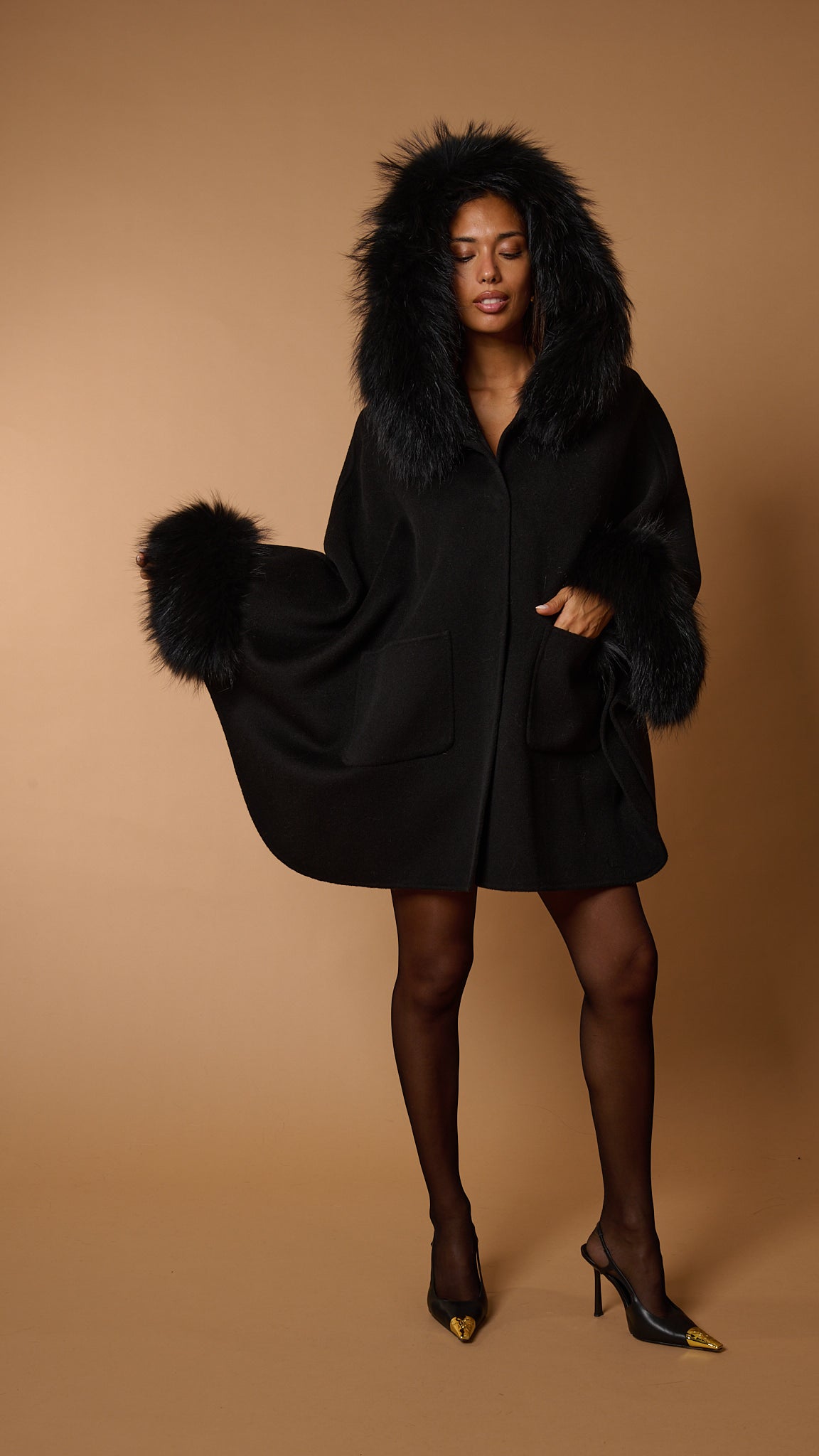 DIVA LUXURY CAPE black