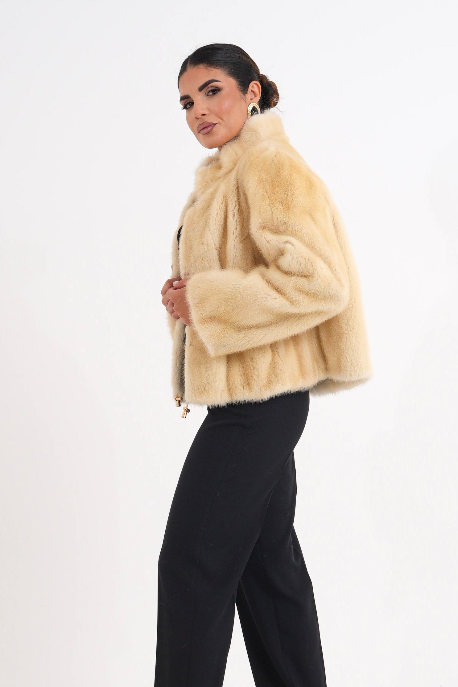 Iconic 2.0 bianco collo pistagnina