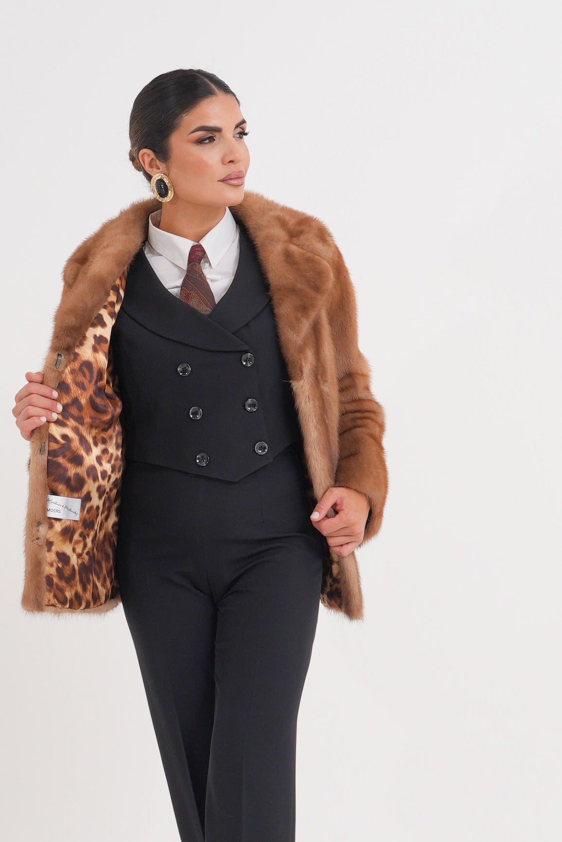 Visone luxury larissa