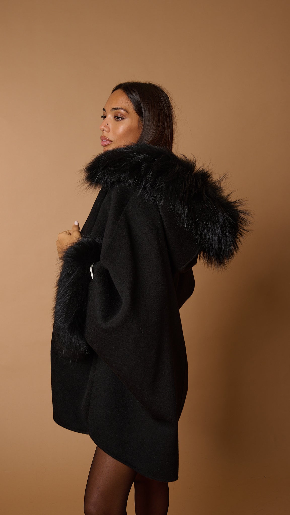 DIVA LUXURY CAPE black