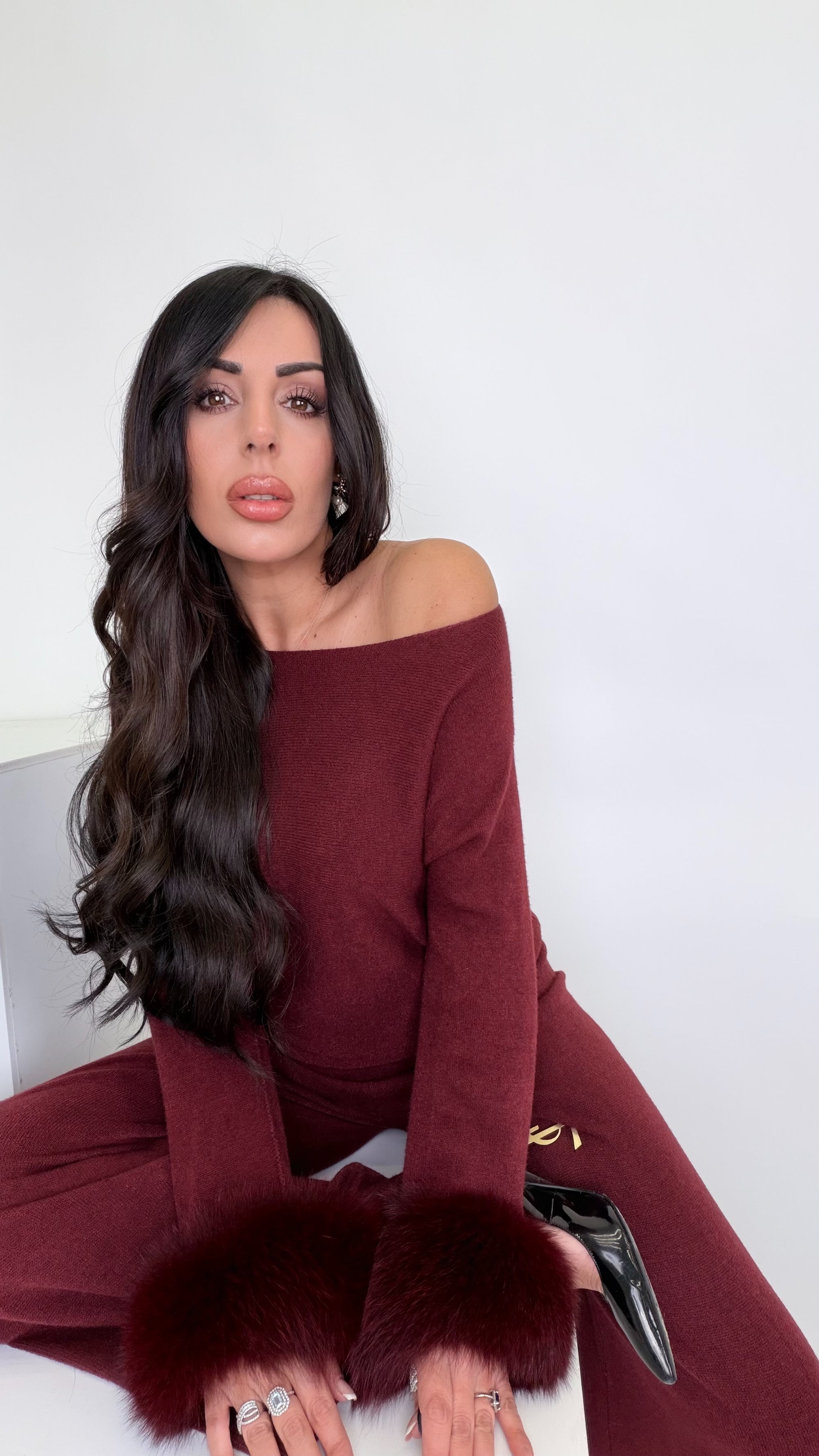 Coordinato in lana e volpe luxury bordeaux