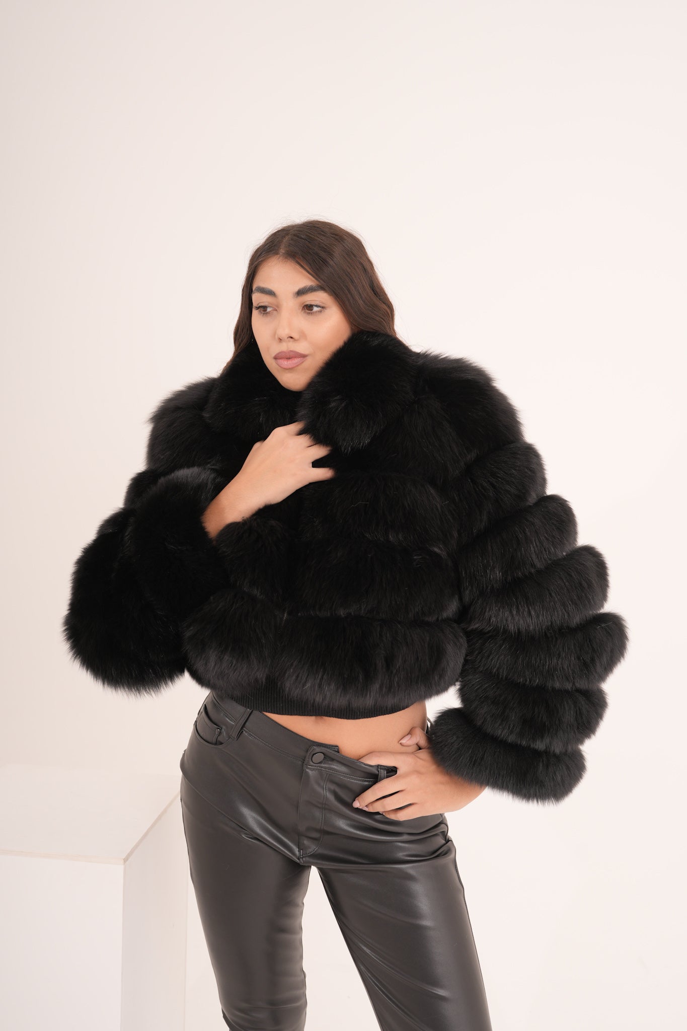 Volpe nera woman Luxury