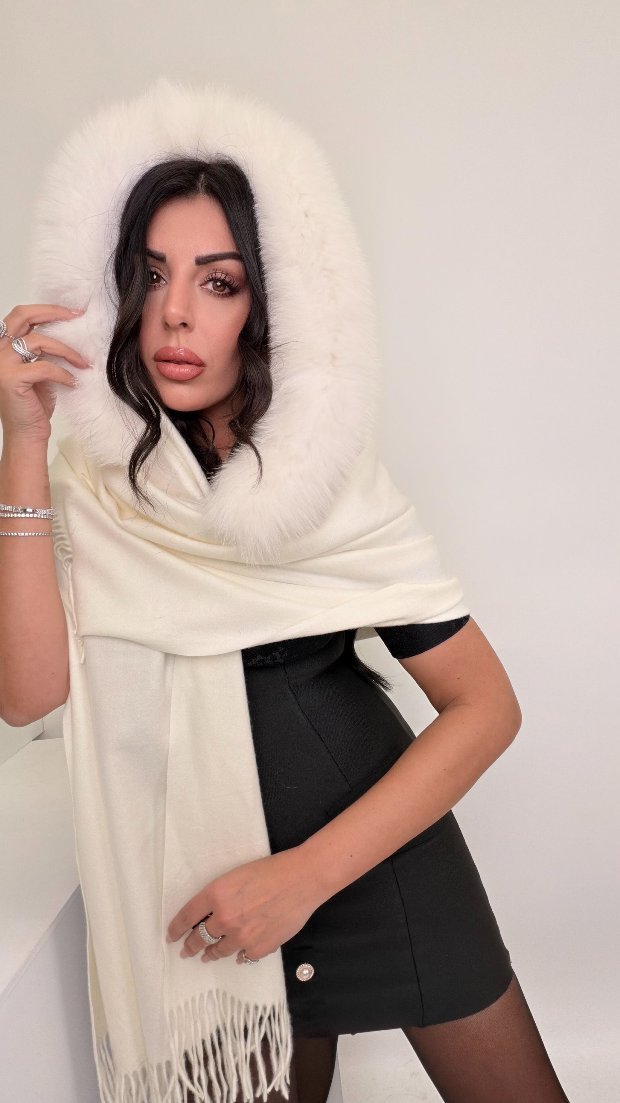 Sciarpa/Mantella 70%lana 30% cashmere bordo in volpe