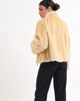 Iconic 2.0 bianco collo pistagnina