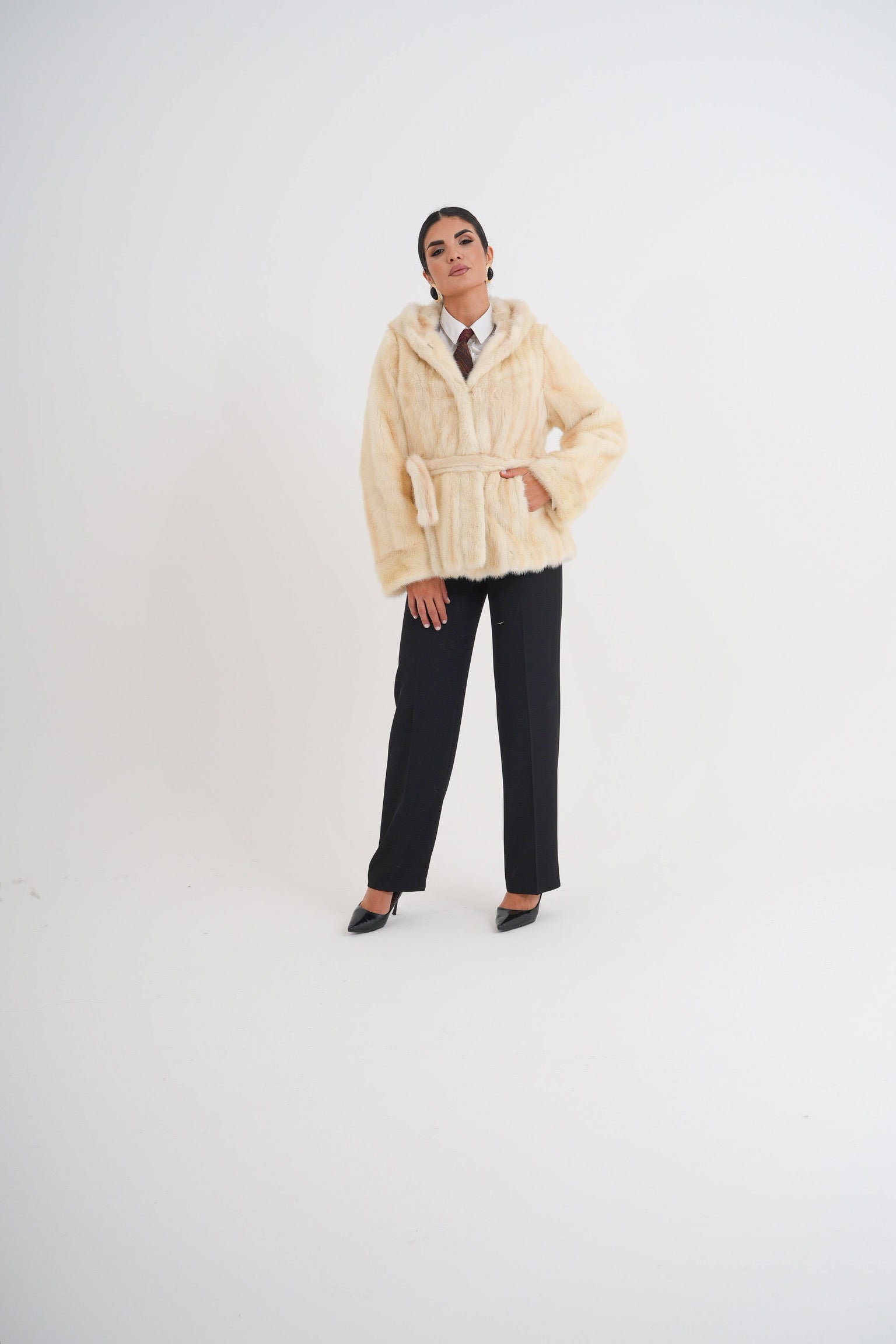 Iconic rania bianco