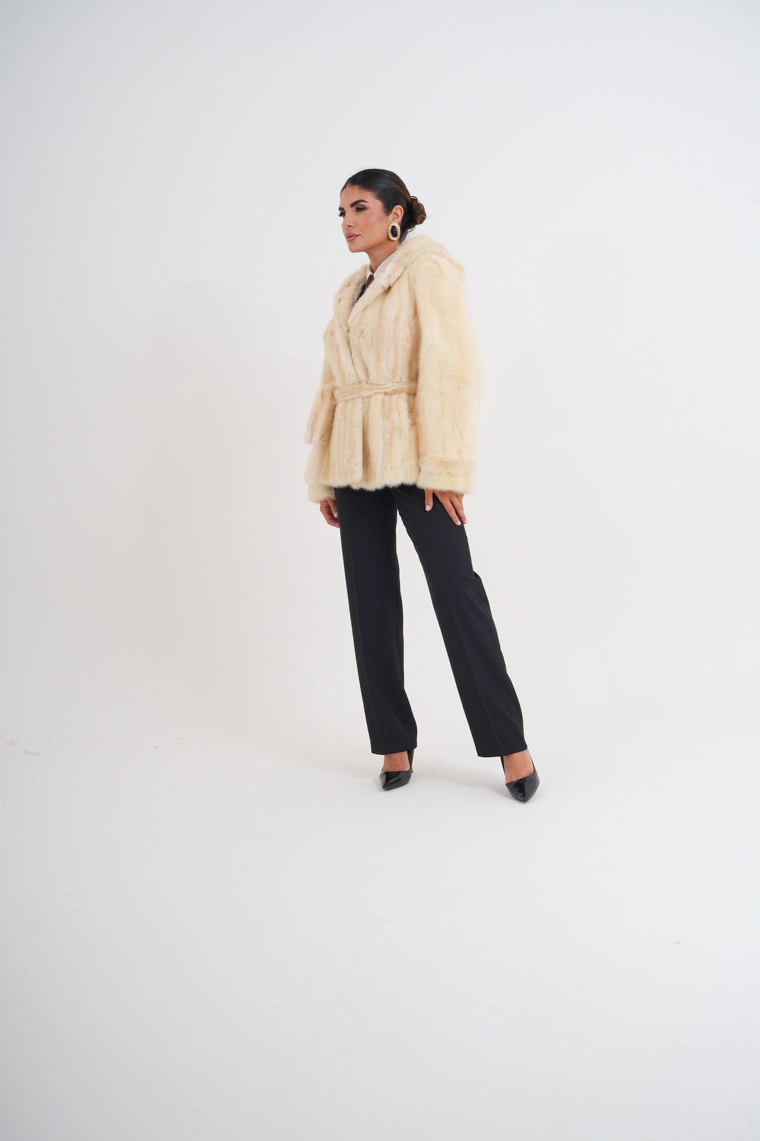 Iconic rania bianco