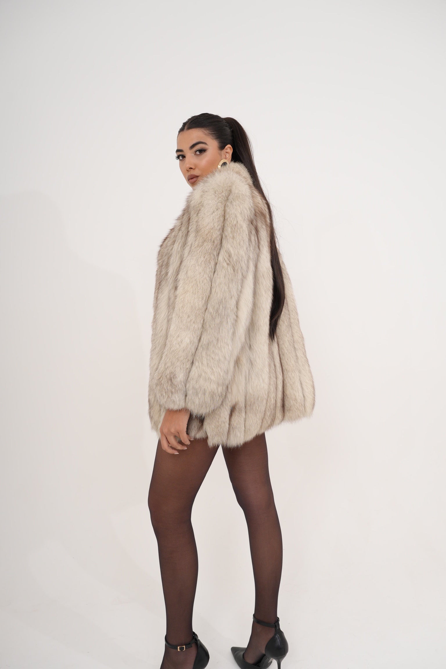 Volpe ivory