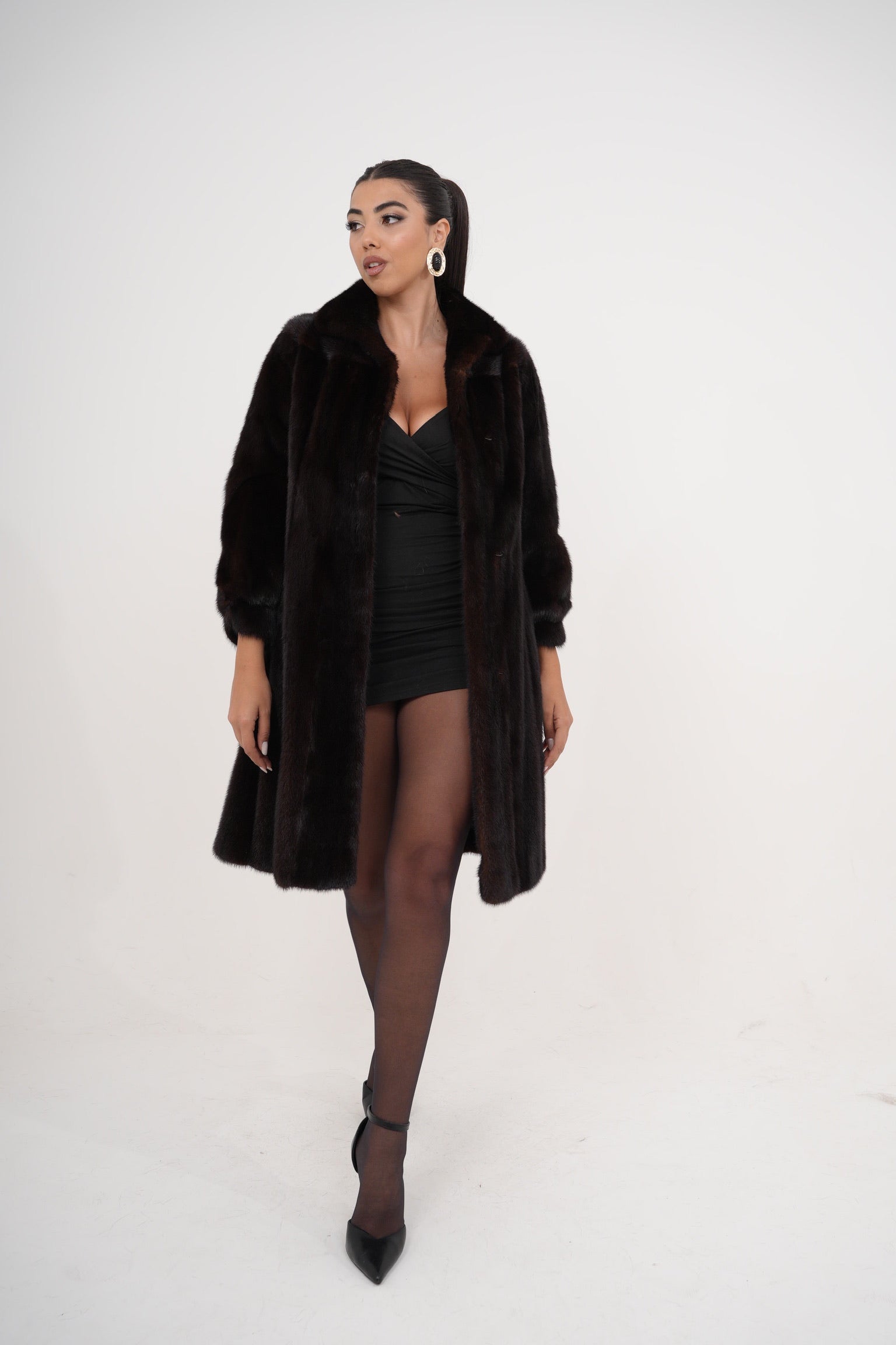 Visone Yvonne