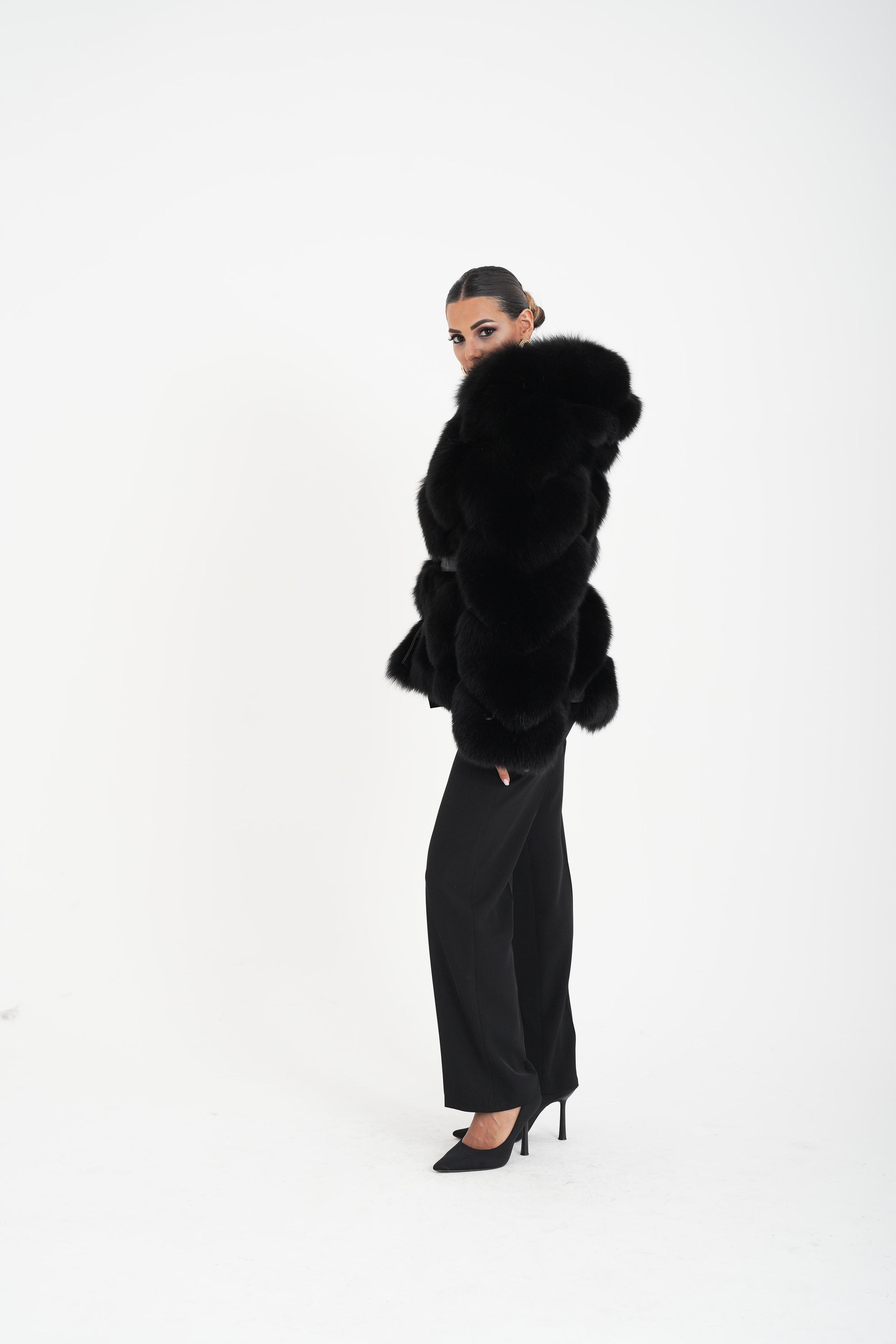 Volpe Peony black