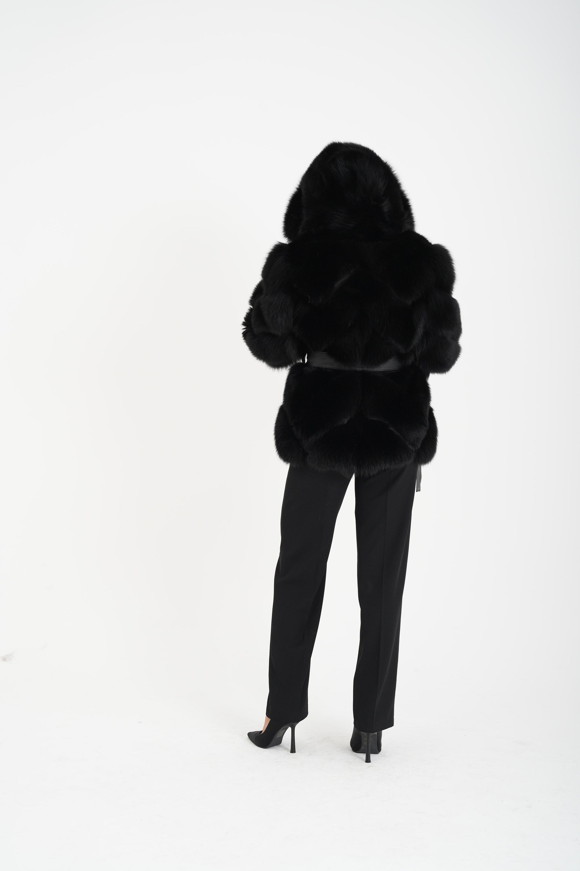 Volpe Peony black
