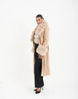 Cappotto bordato in volpe beige