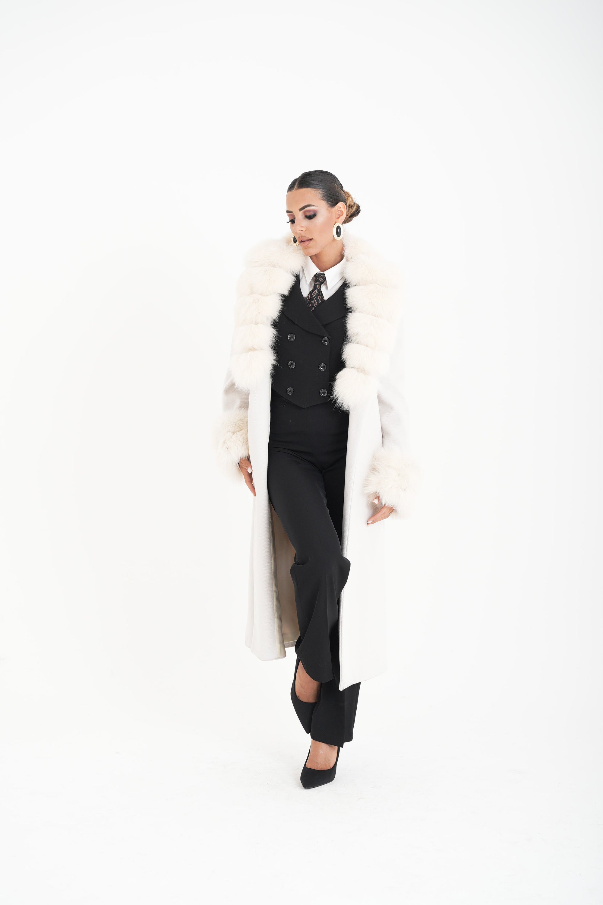 Cappotto bordato  in volpe panna