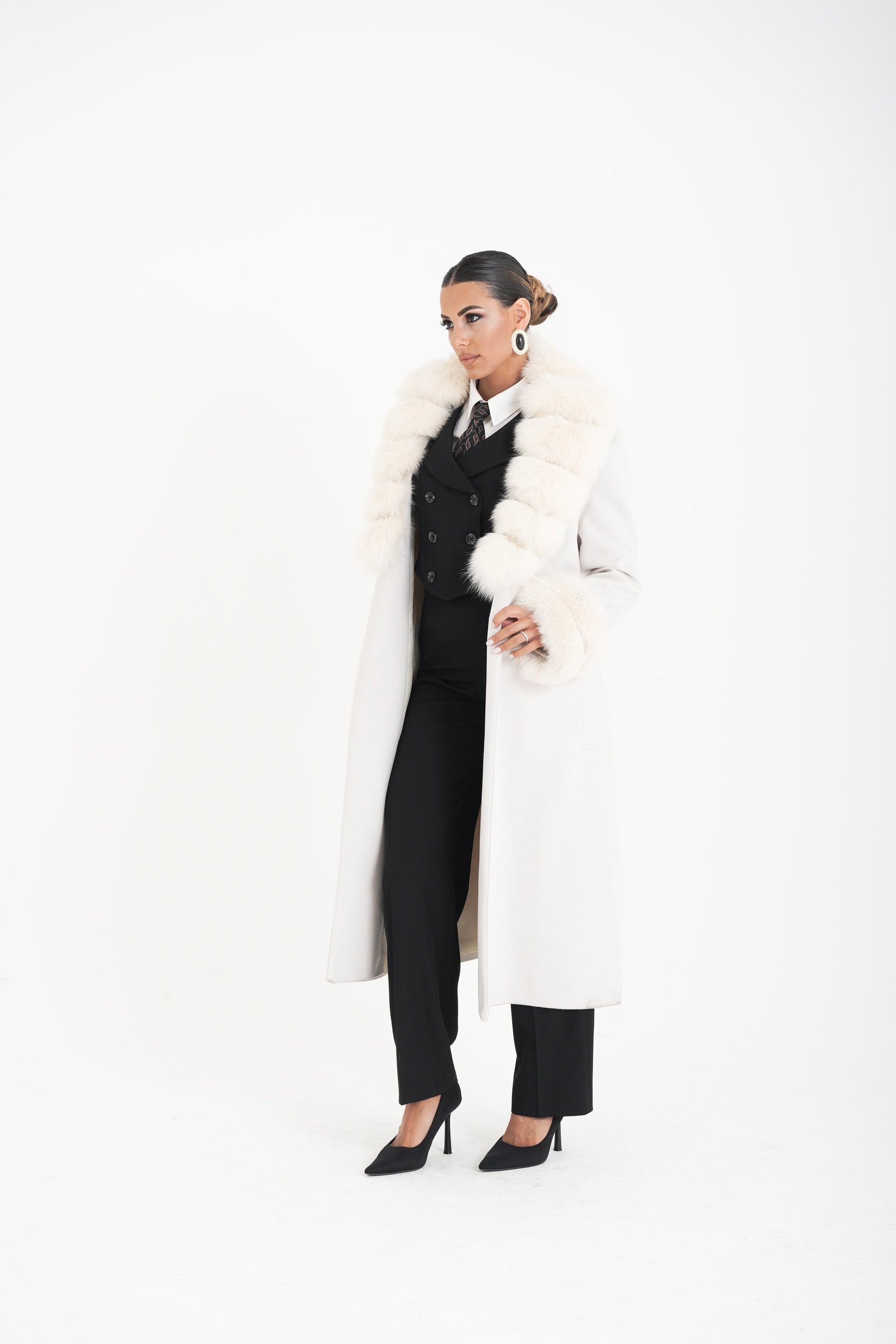 Cappotto bordato  in volpe panna