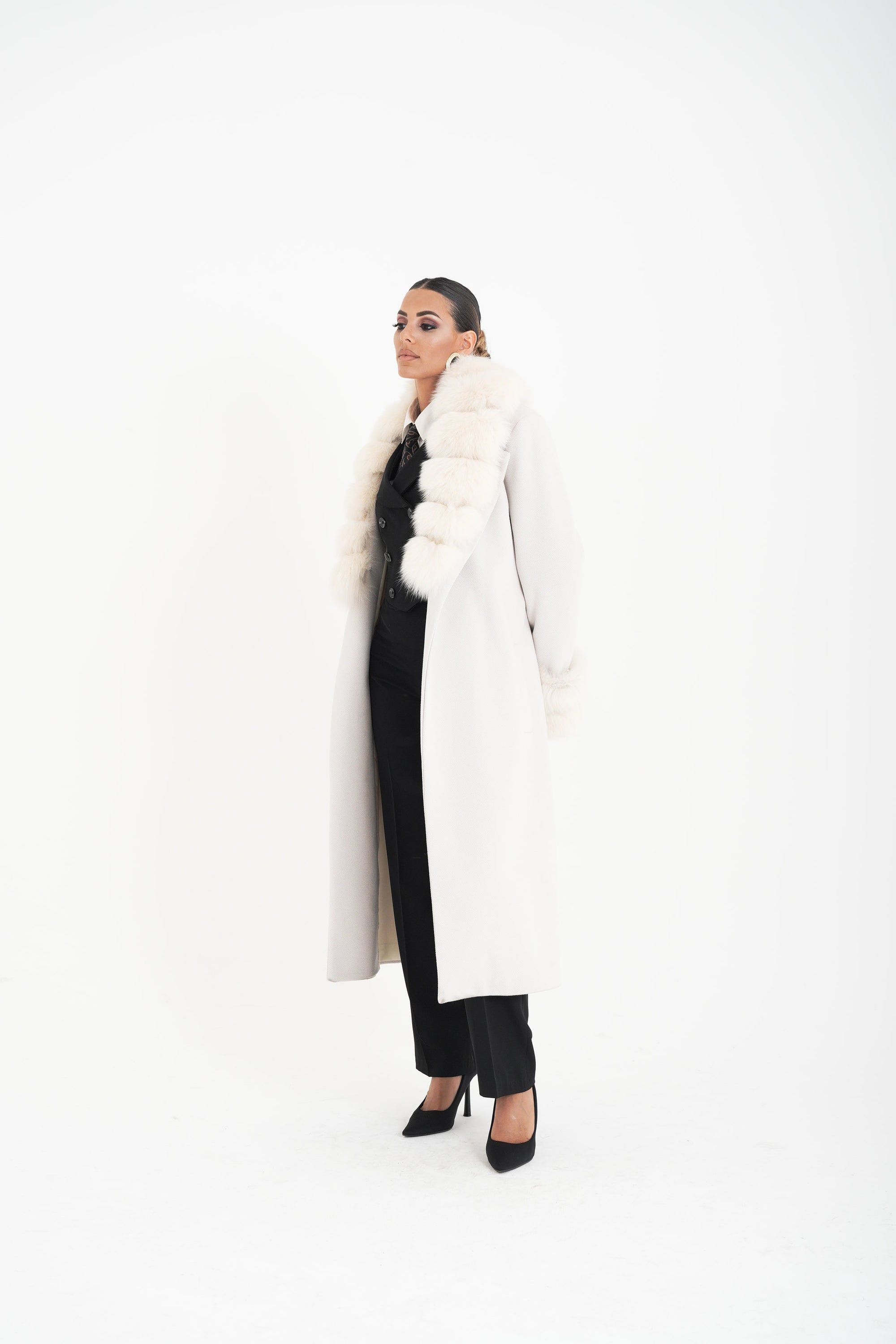 Cappotto bordato  in volpe panna