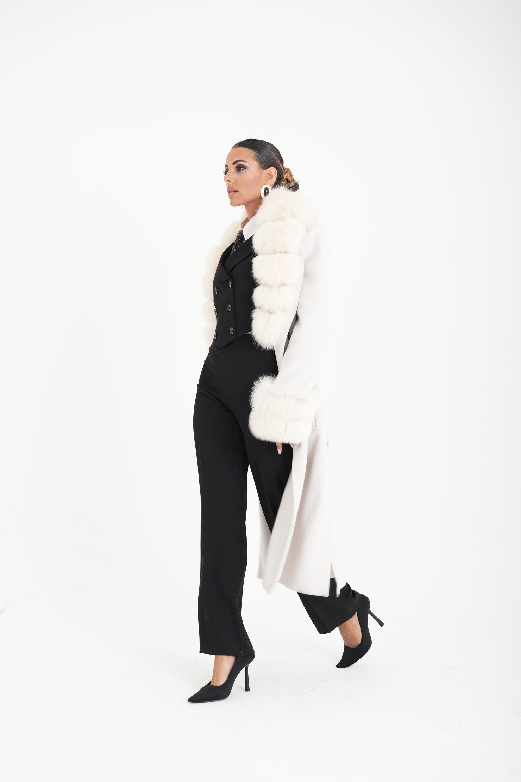 Cappotto bordato  in volpe panna