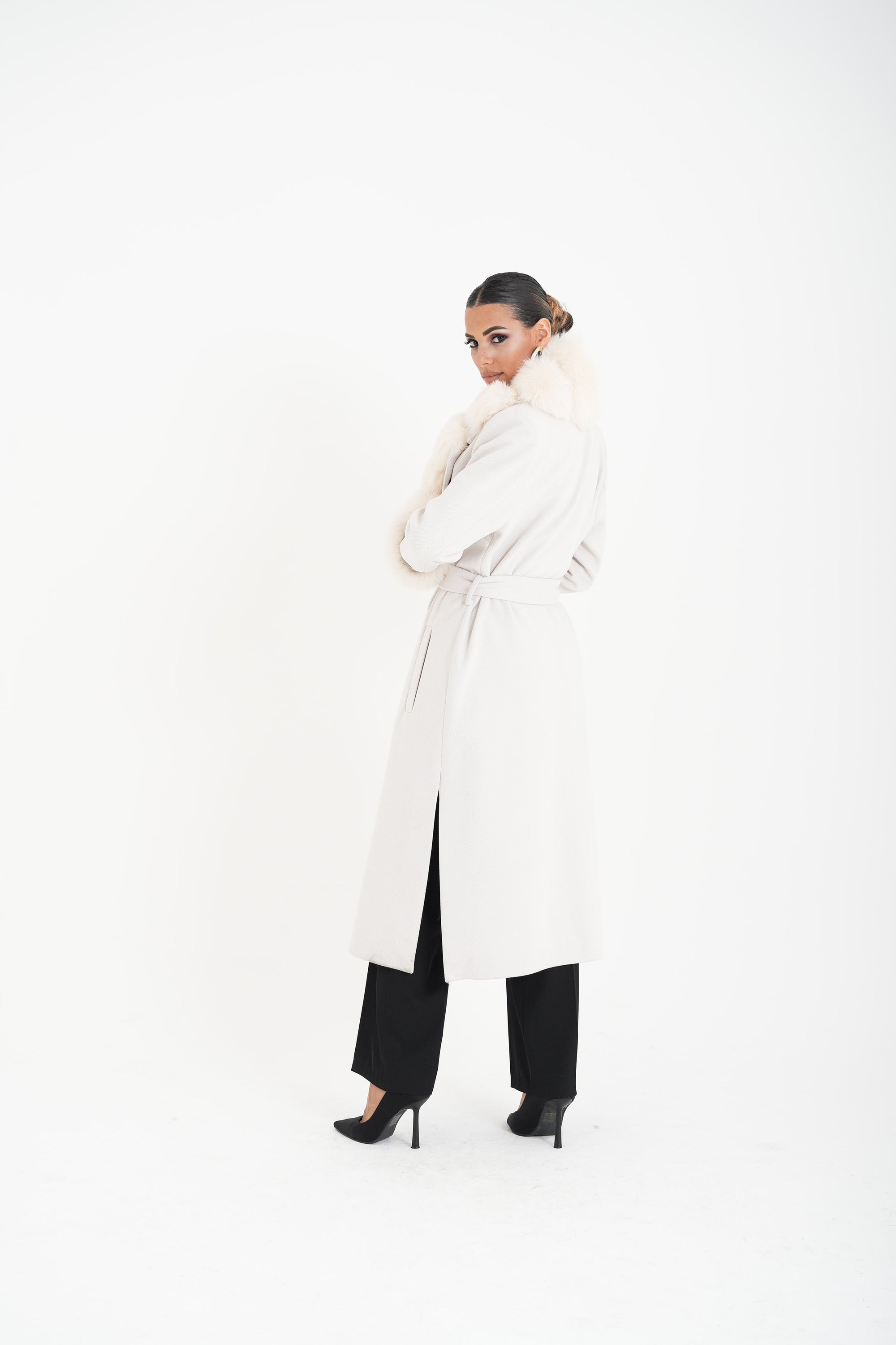 Cappotto bordato  in volpe panna