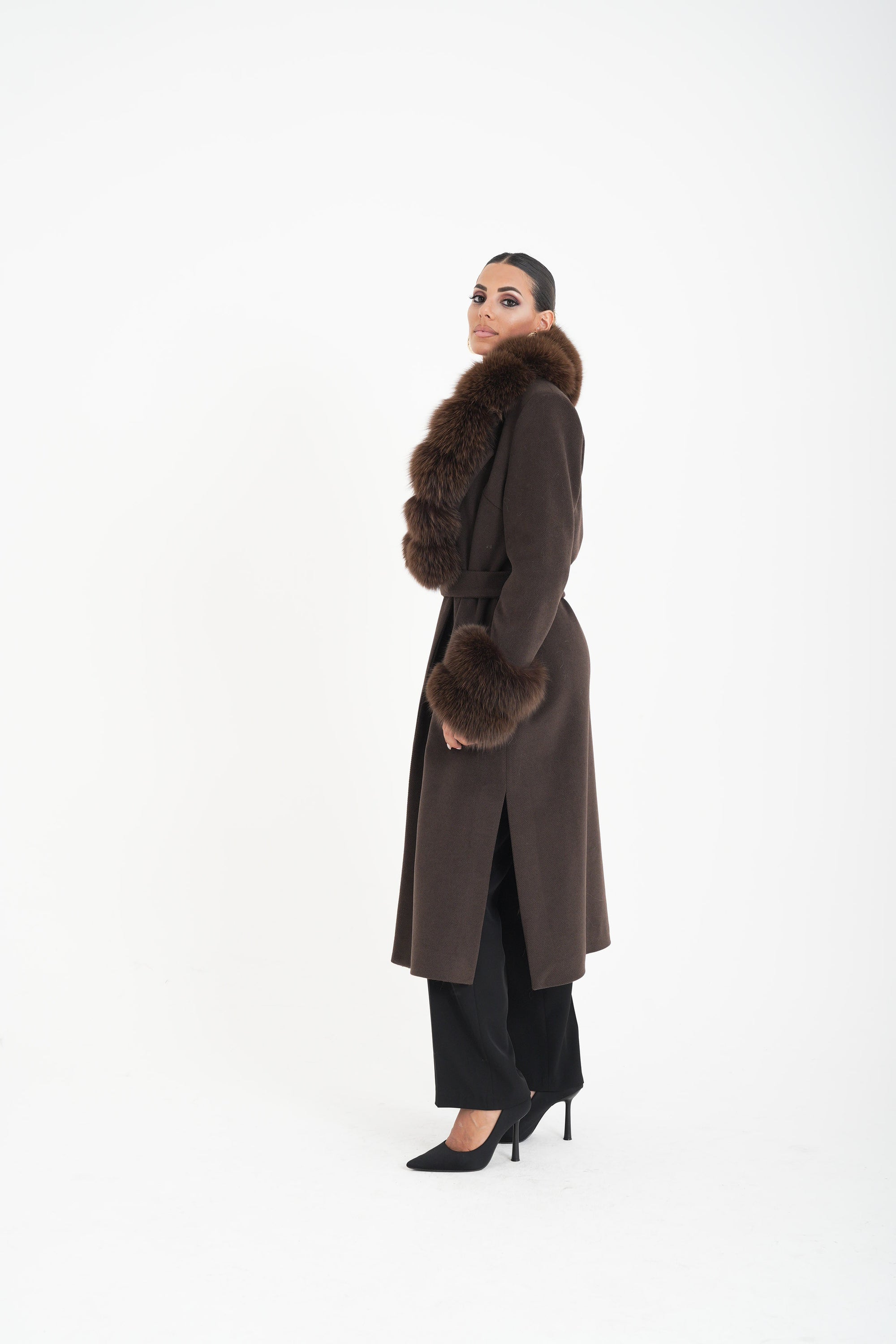 Cappotti bordato in volpe choco