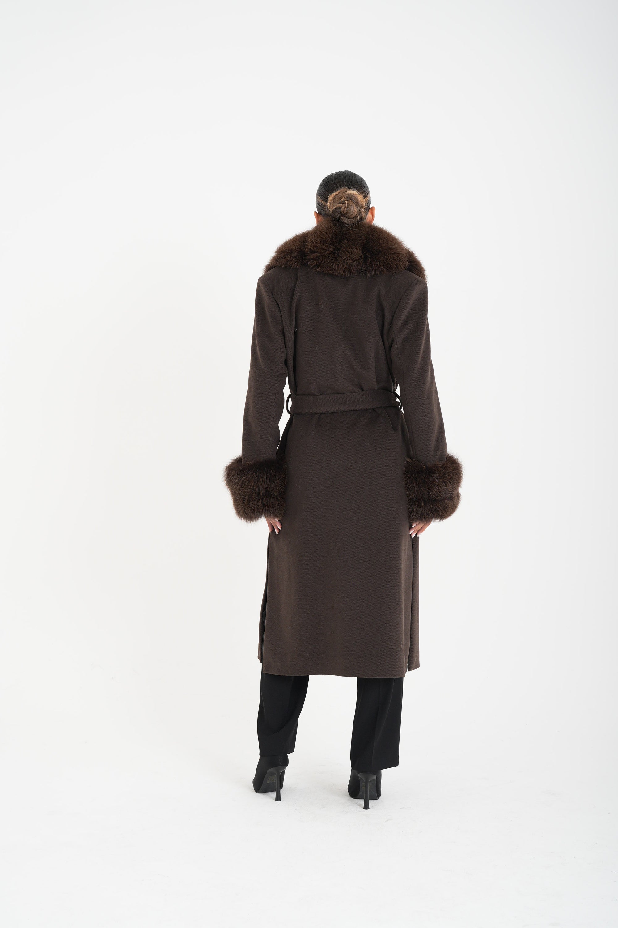 Cappotti bordato in volpe choco