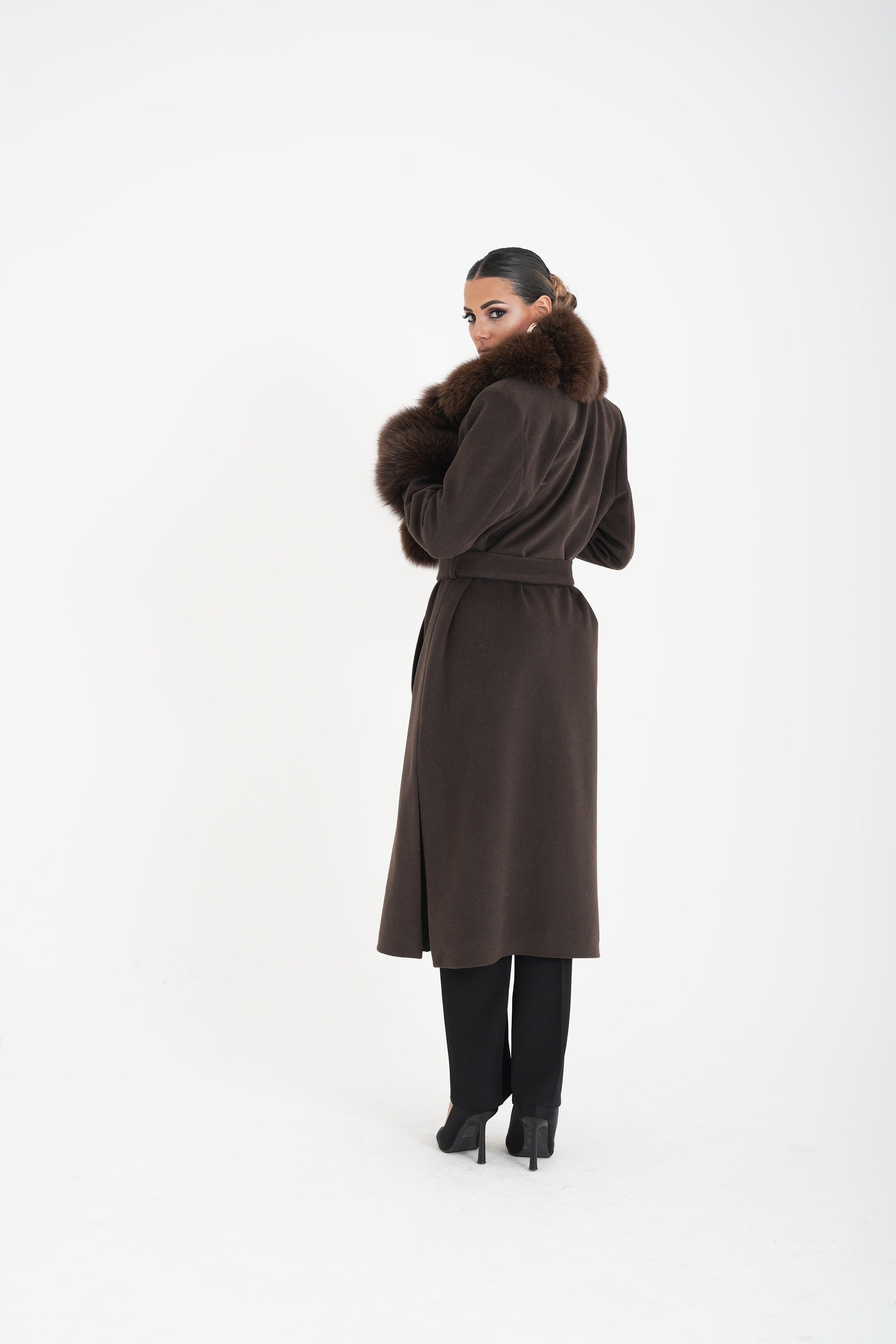 Cappotti bordato in volpe choco