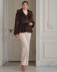 Iconic essential medium brown